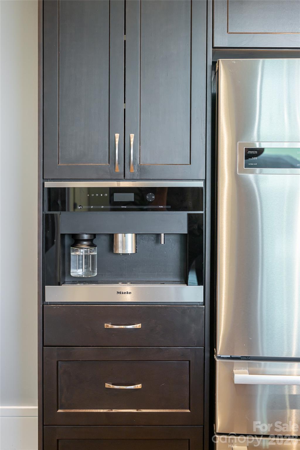 Asheville Arras Residence - Residential