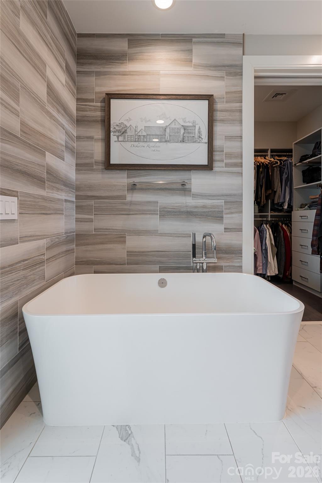 Asheville Arras Residence - Residential