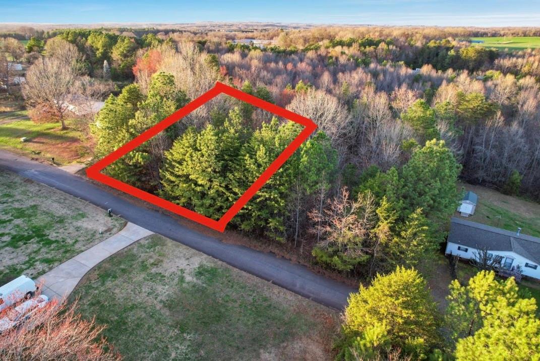 Victorias Landmark - Land