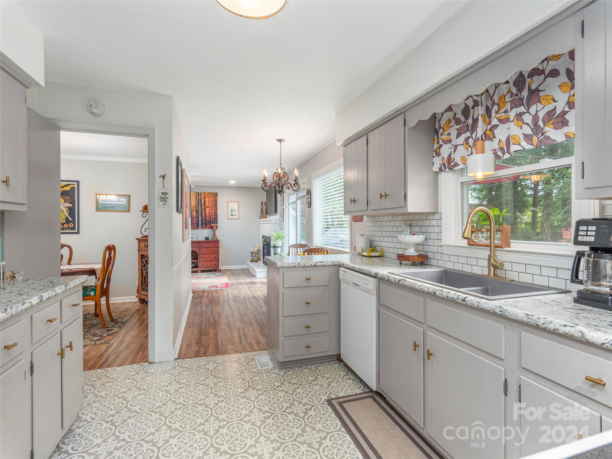 Brookland Manor - Residential