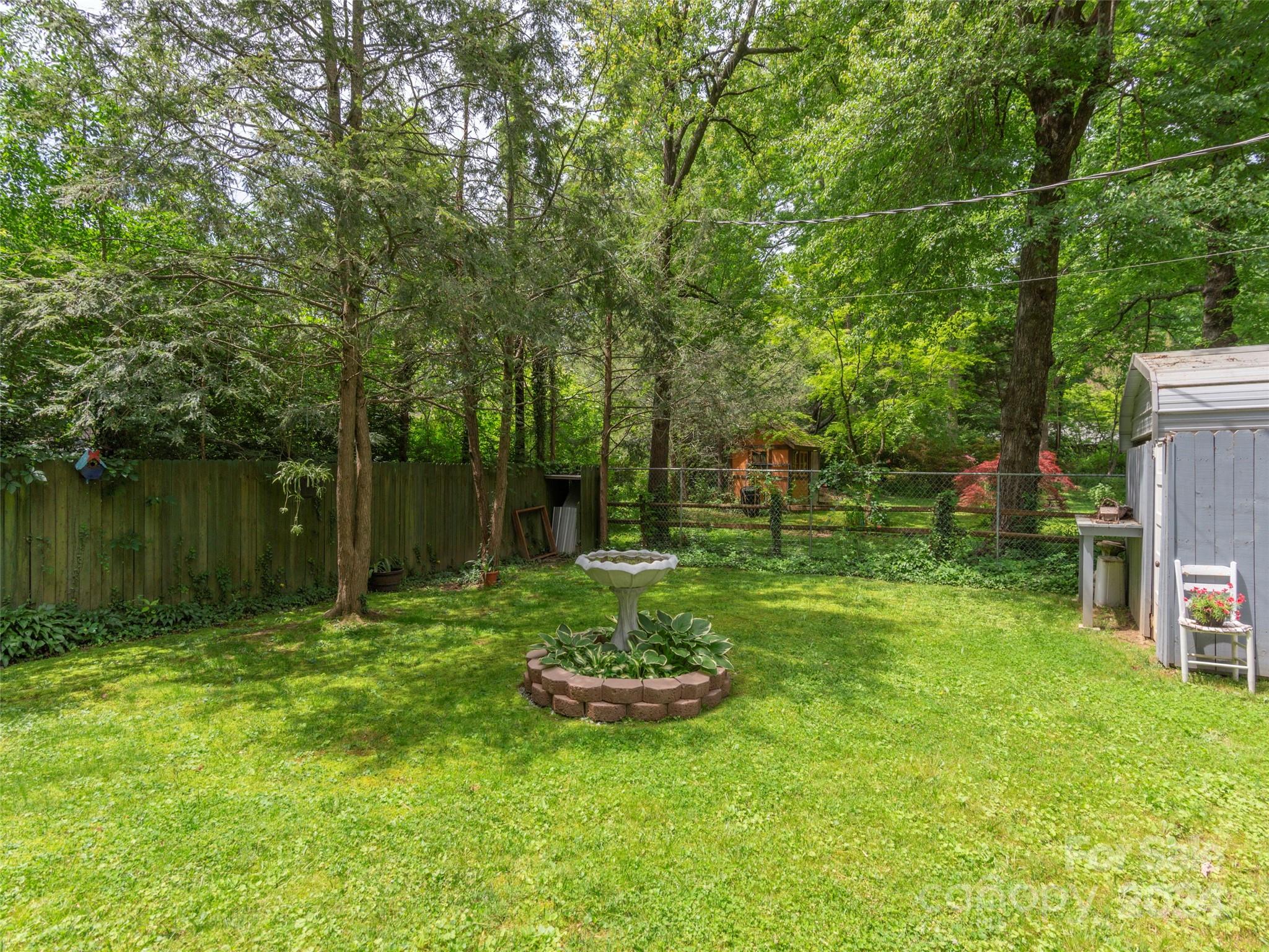 Brookland Manor - Residential