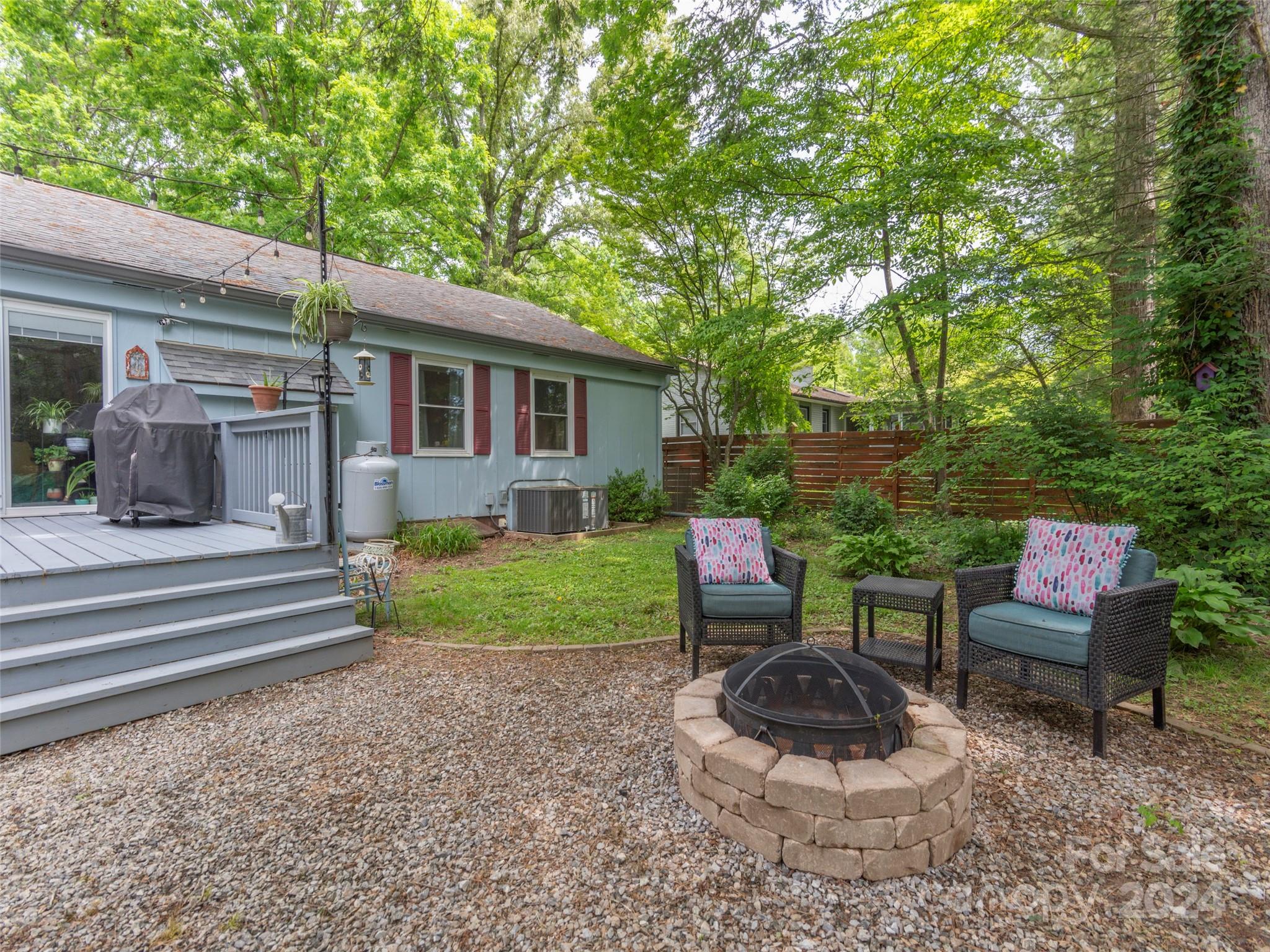 Brookland Manor - Residential