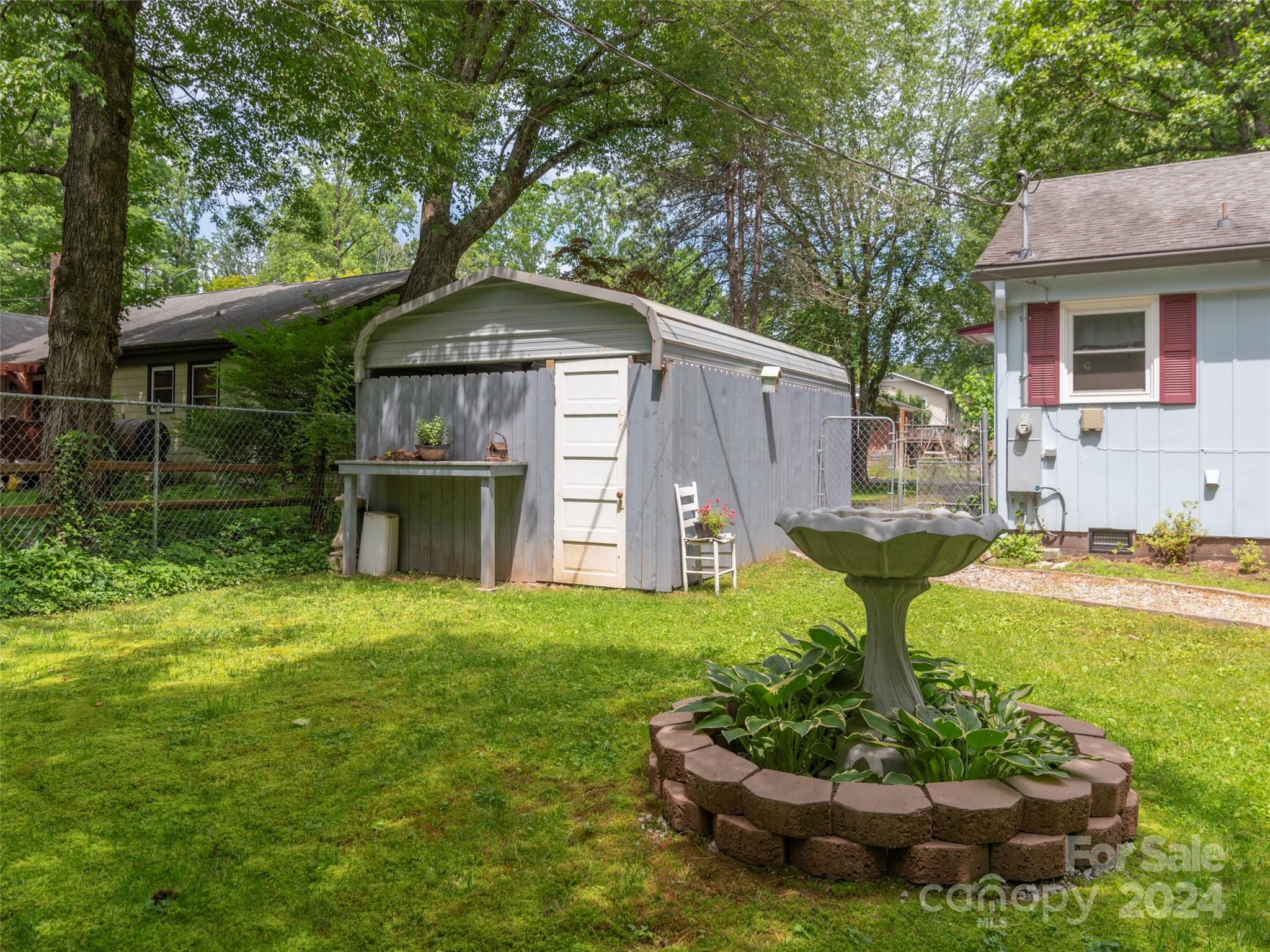 Brookland Manor - Residential