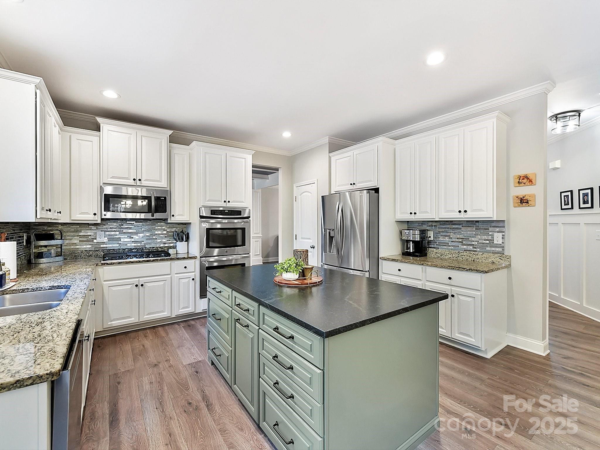 250 Kenway Loop
