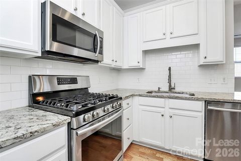 Photo of 558 Oakland Avenue, Charlotte, NC 28204 (MLS # 4335920)