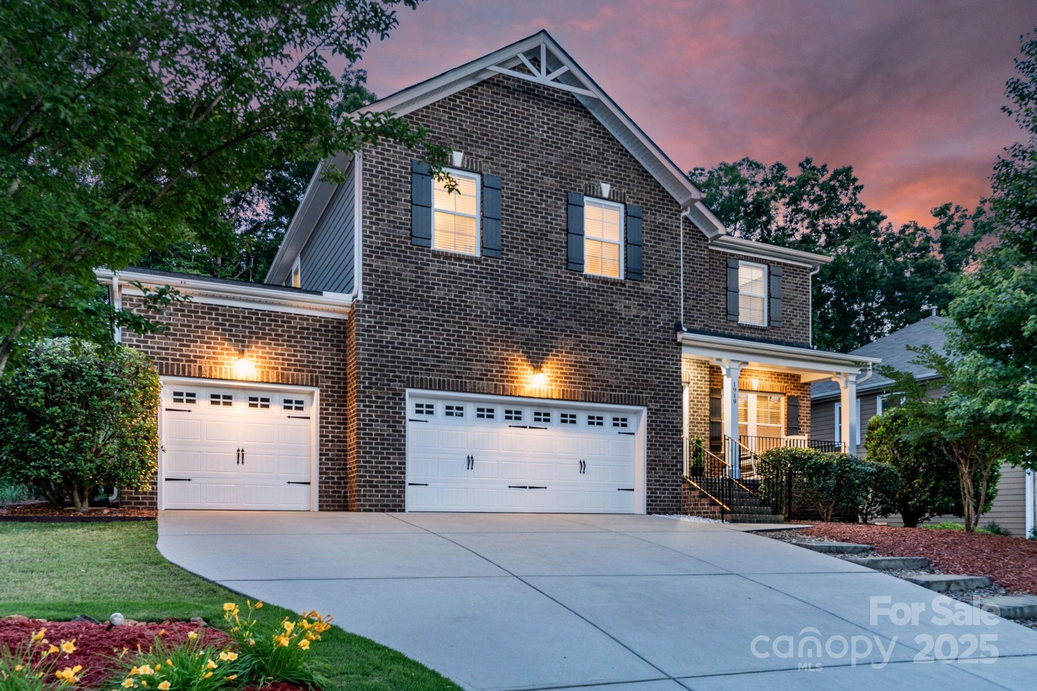 1919 Madeira Circle