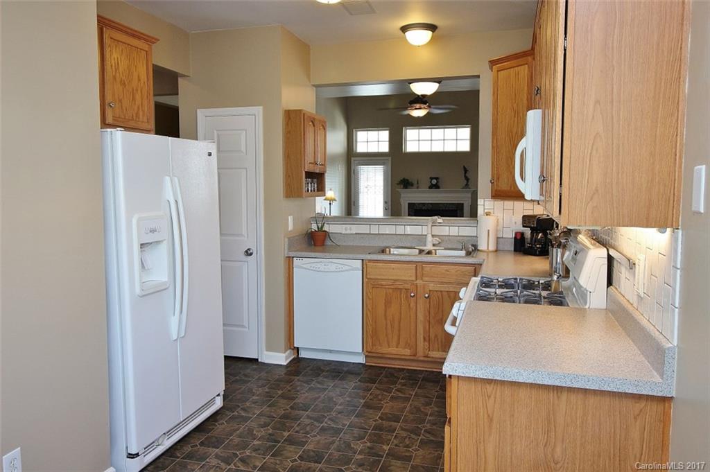 Autumn Cove At Lake Wylie - Residential