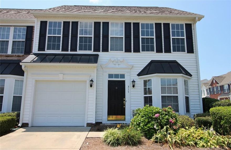 Welcome to Autumn Cove one of Lake Wylie, SC’s premier town home communities!  This 3BR/2.5BA is located on a corner lot. Enjoy making your culinary creations in the kitchen or relax in the great room by the gas log fireplace. Master bedroom and laundry are located main floor. 2 bedrooms and loft are up. New carpet throughout. Private fenced in backyard with patio and sun awning. 1 car garage, all located within minutes of shopping and dining and Clover School District’s award winning schools!