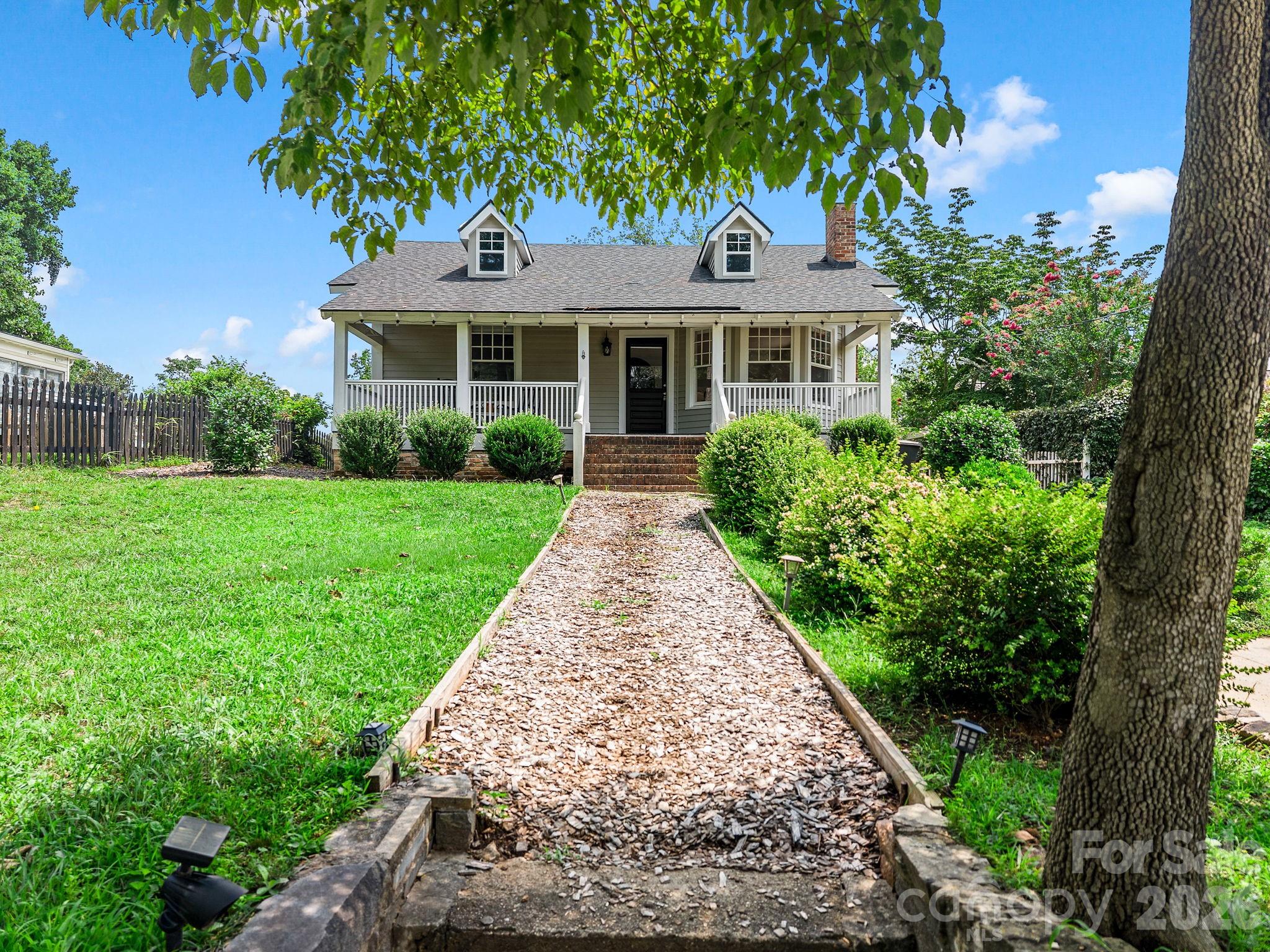 143 Broadway Avenue, Tryon, NC, 28782