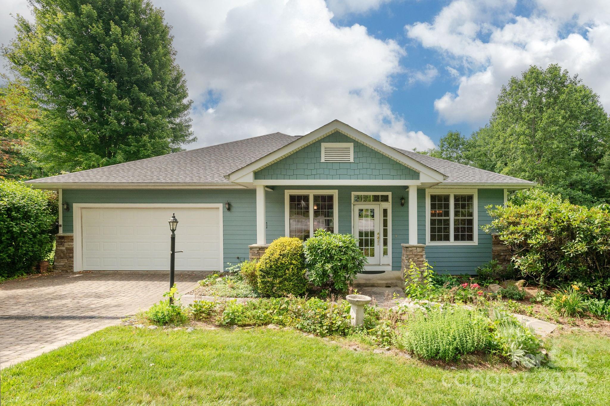 35 STONECREST Court