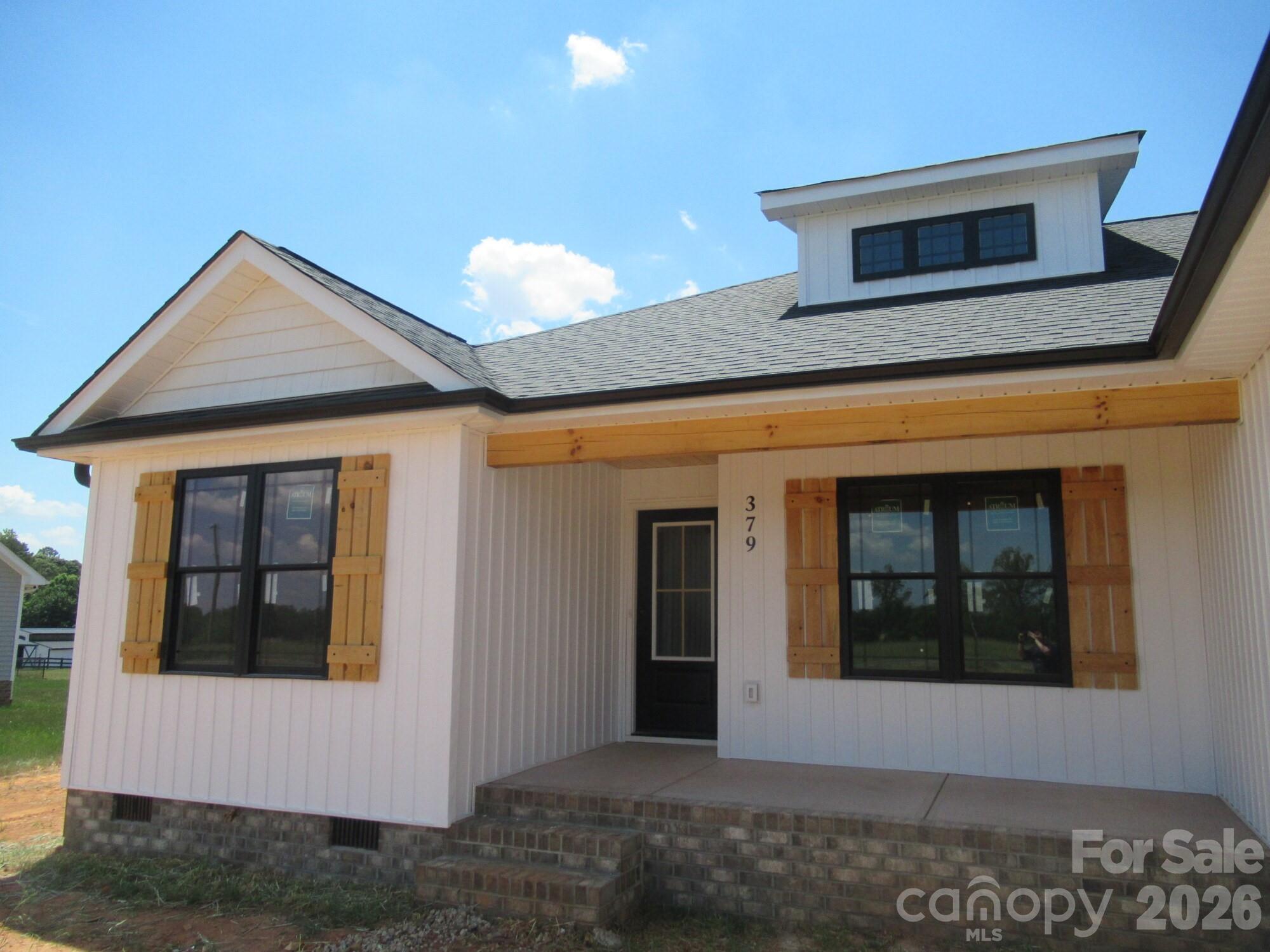 379 Northbrook III School Road