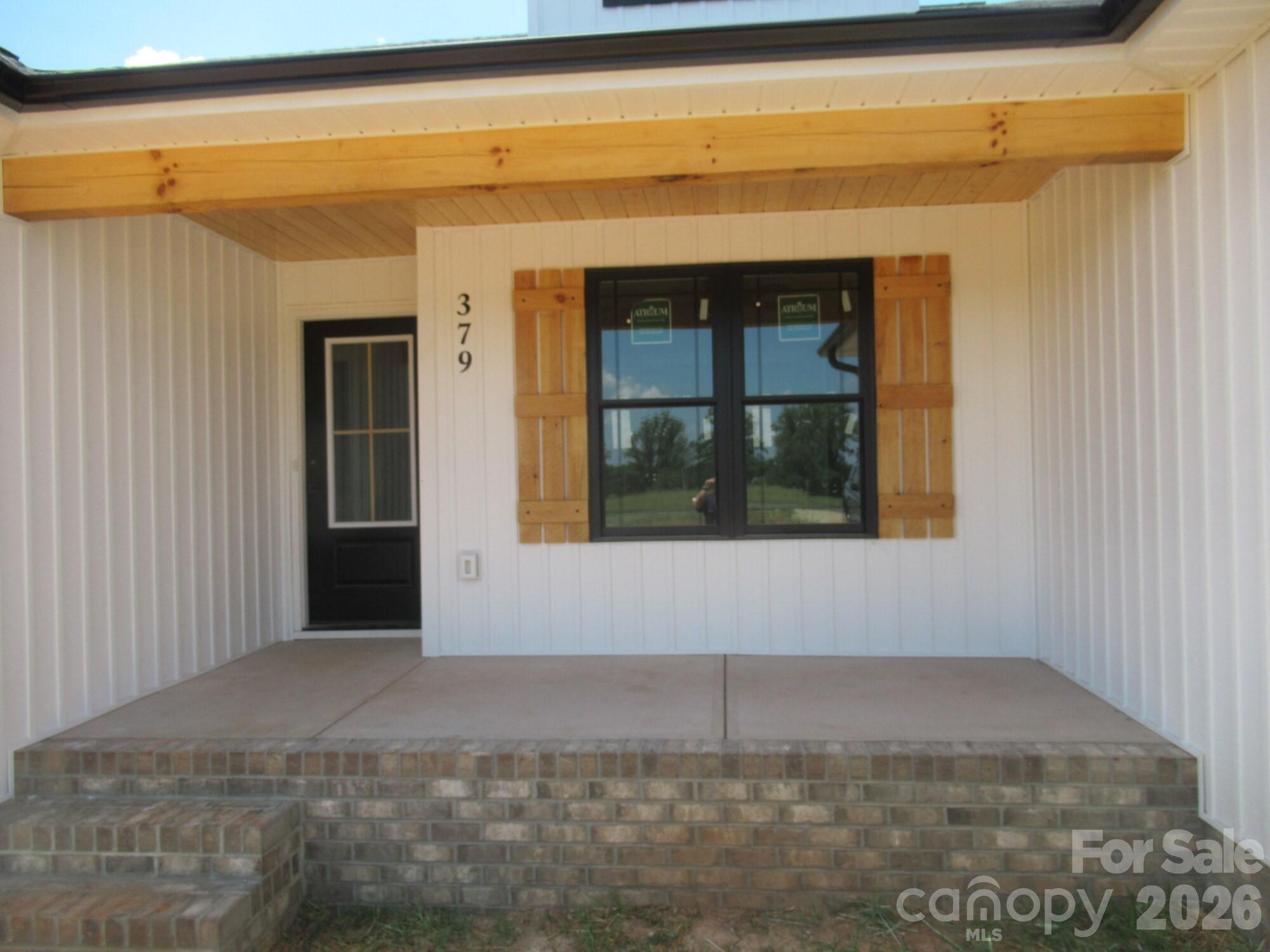 379 Northbrook III School Road