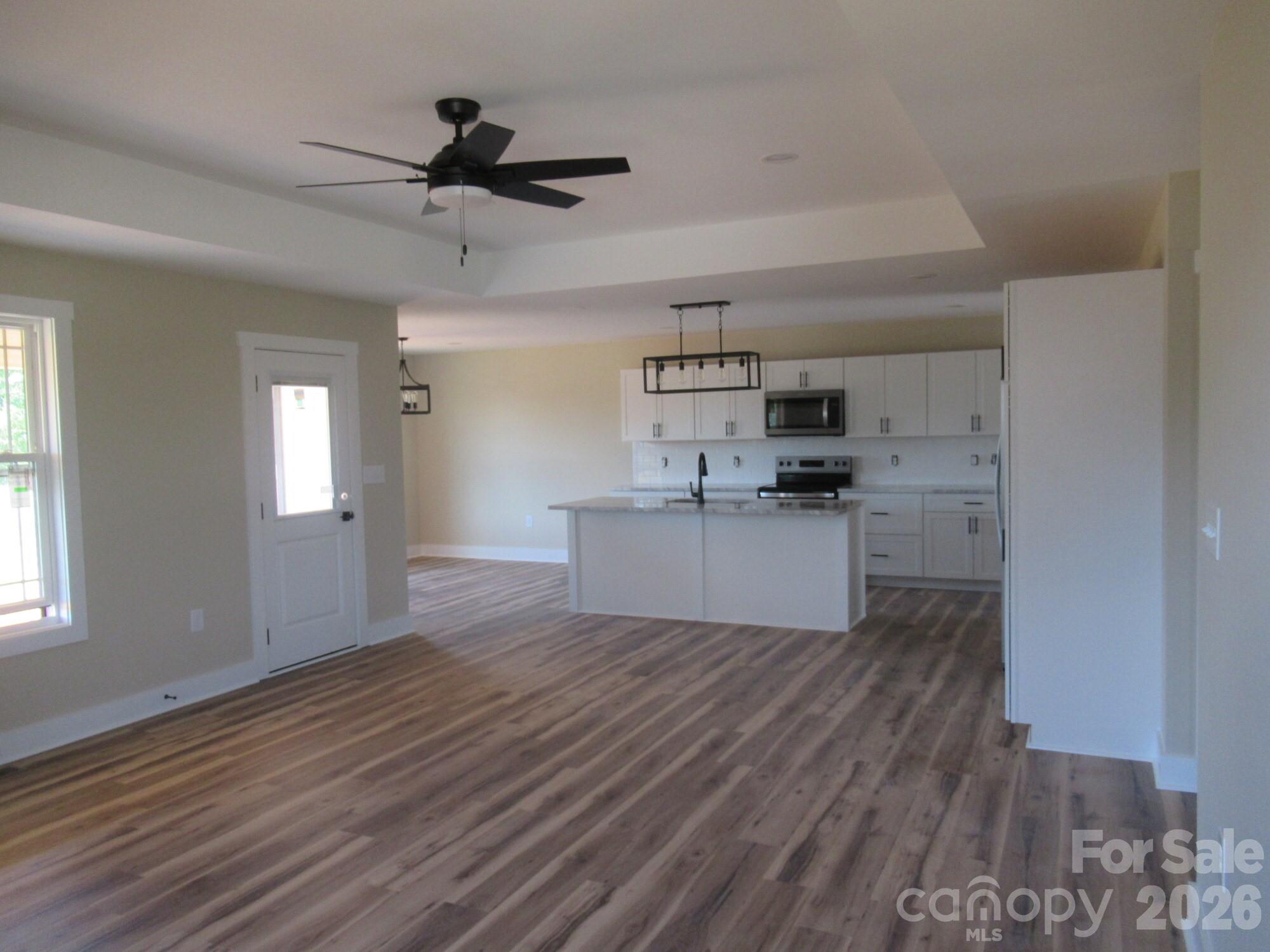 379 Northbrook III School Road