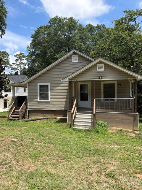 Photo of 1028 East Drive, Gastonia, NC 28052 (MLS # 4407593)
