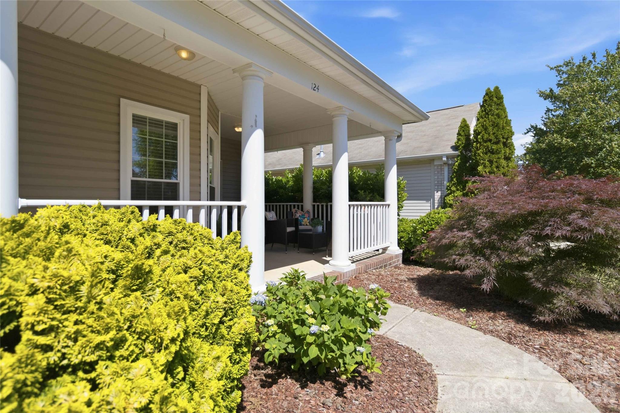 124 Elizabeth Hearth Road