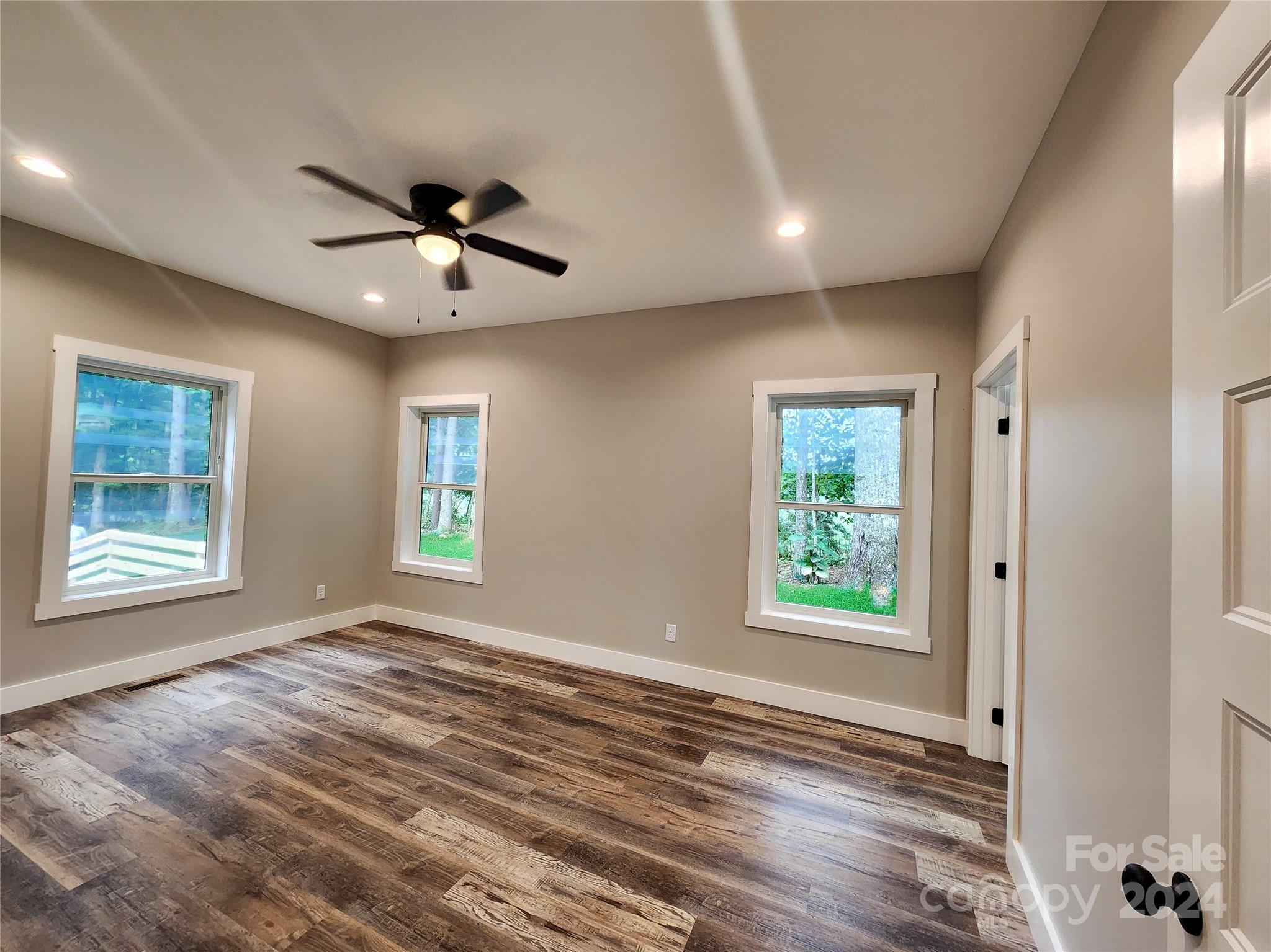 Riverside Hills - Residential