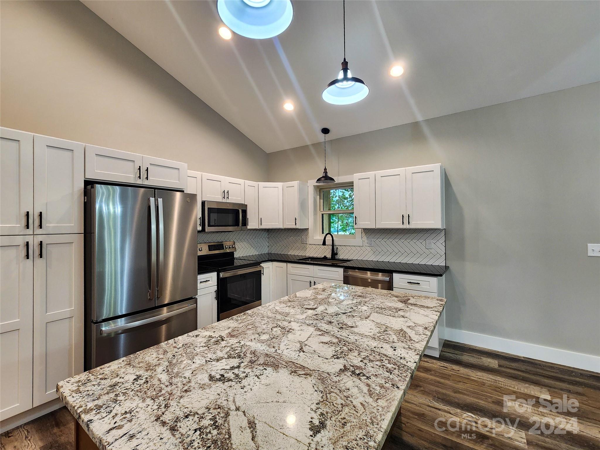 Riverside Hills - Residential