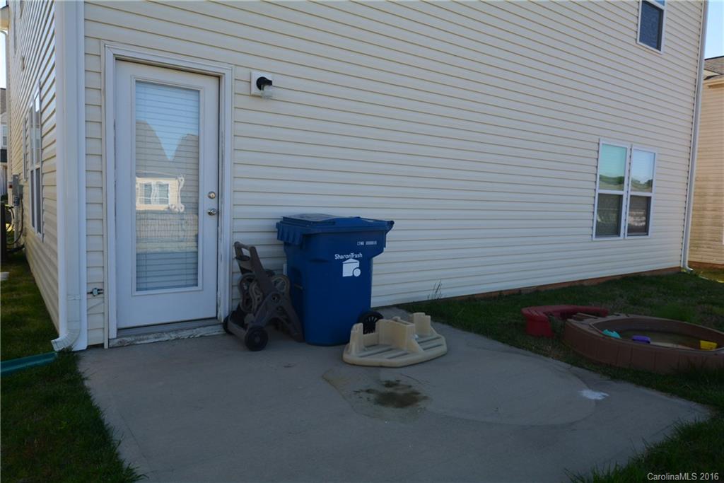 Newport Lakes - Residential