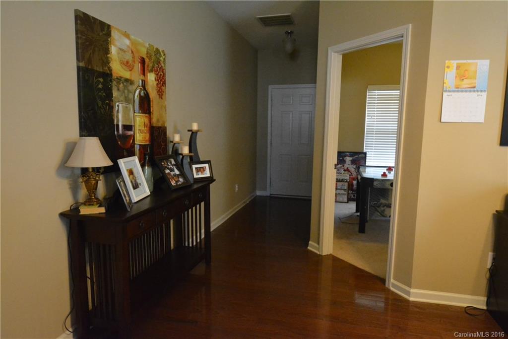 Newport Lakes - Residential