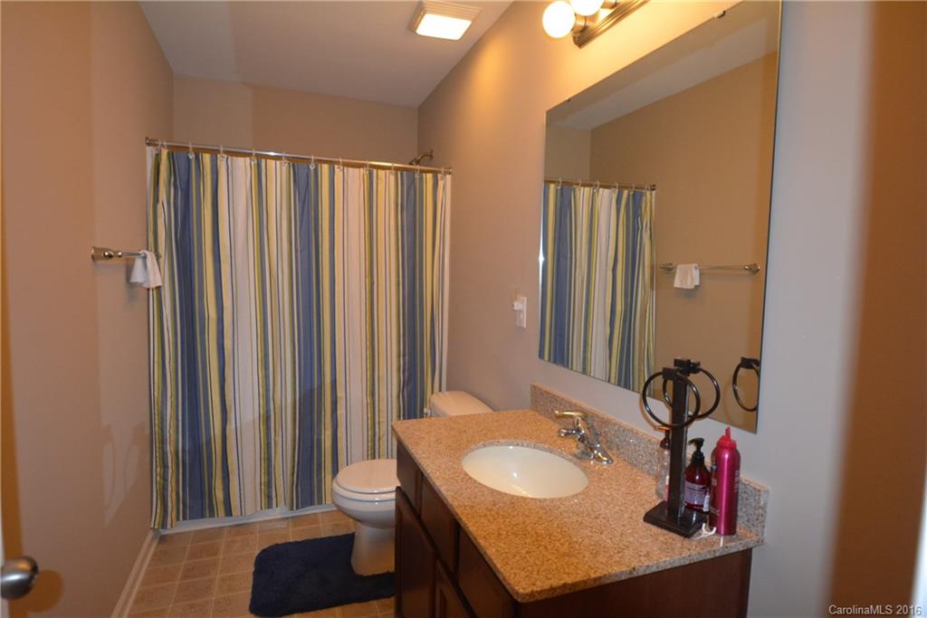 Newport Lakes - Residential