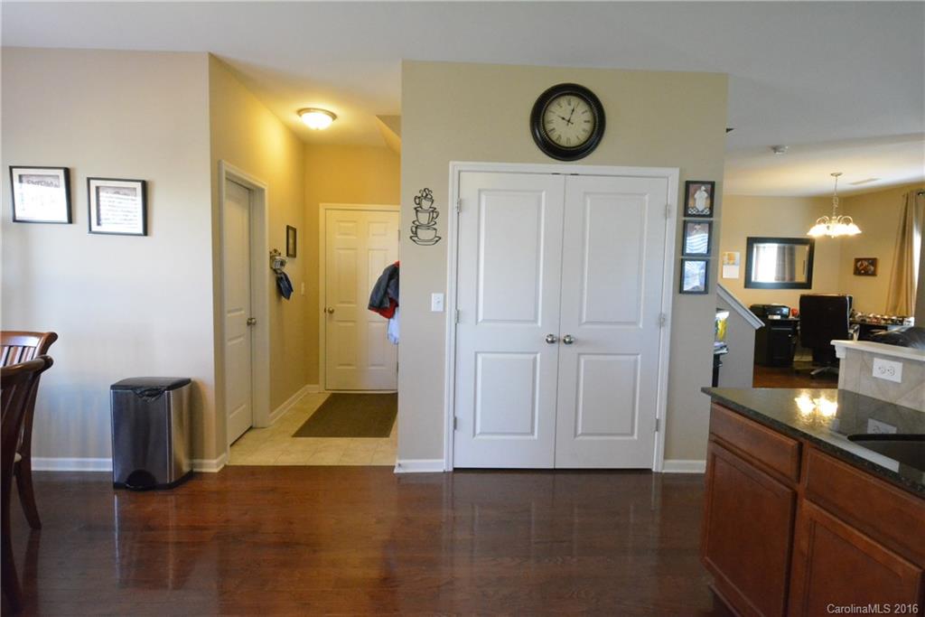 Newport Lakes - Residential