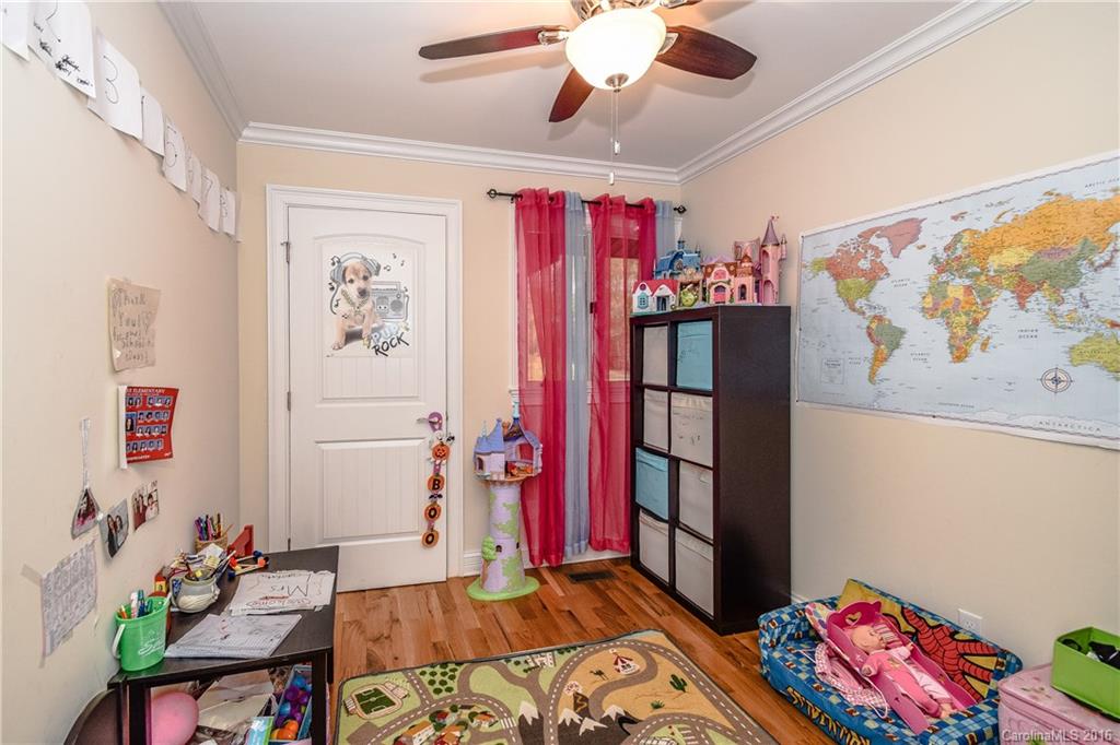 Lincoln Forest - Residential