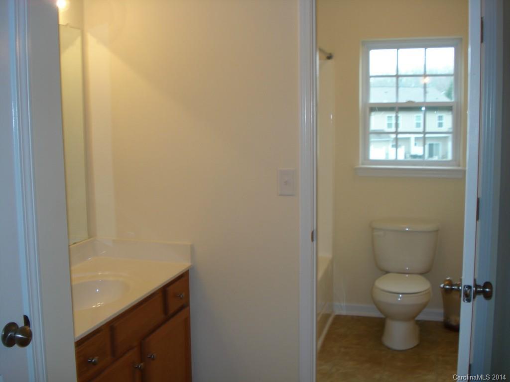 Carolina Crossing - Residential Lease