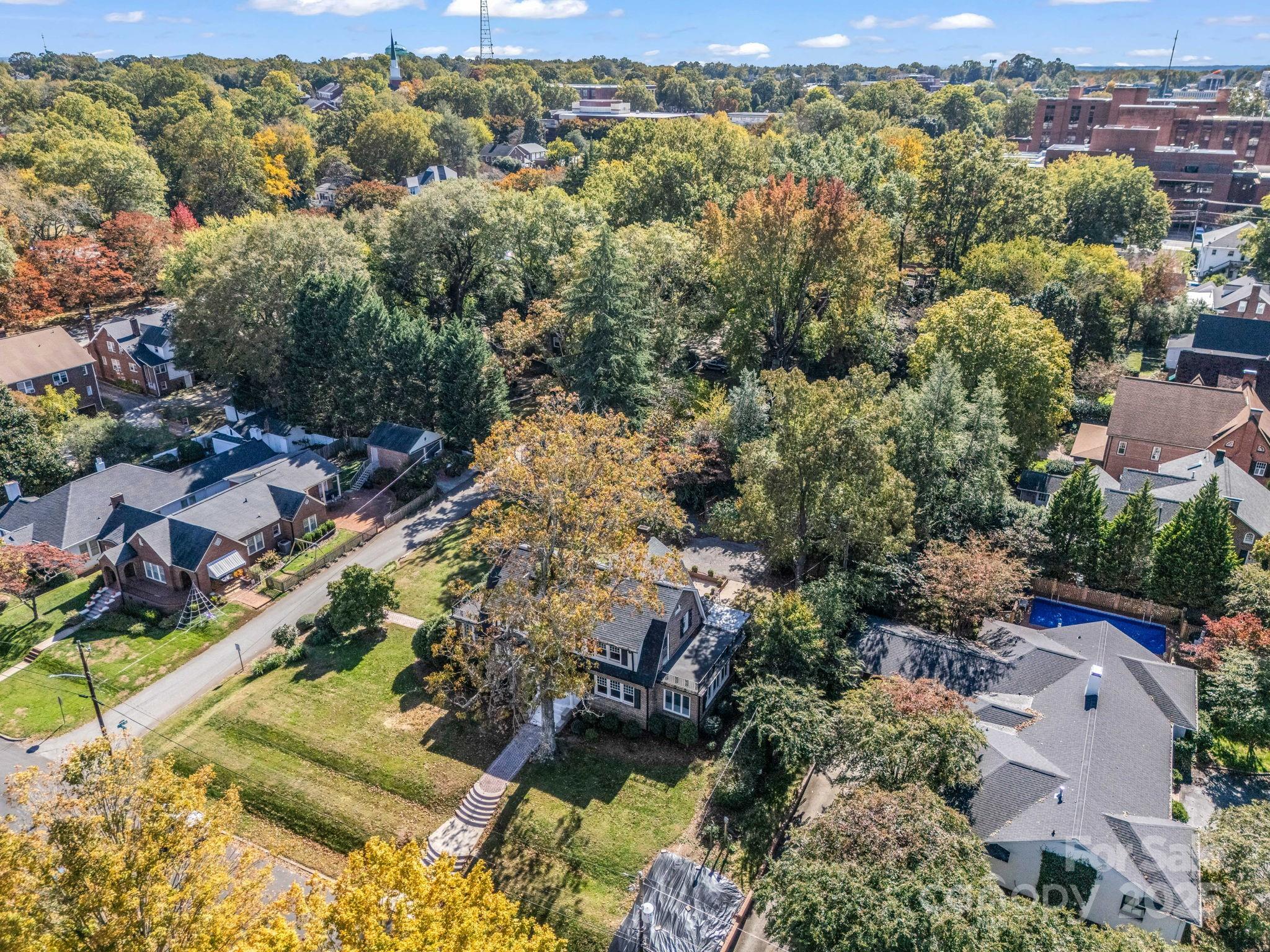 20 6th Avenue NE