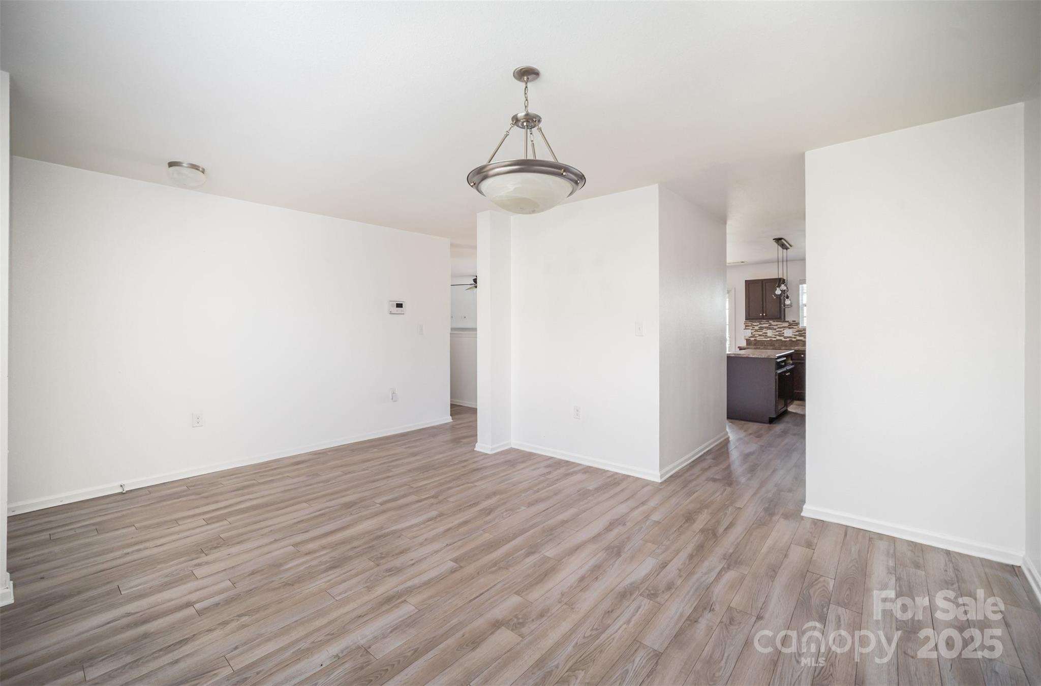 1813 Eastway Drive 293