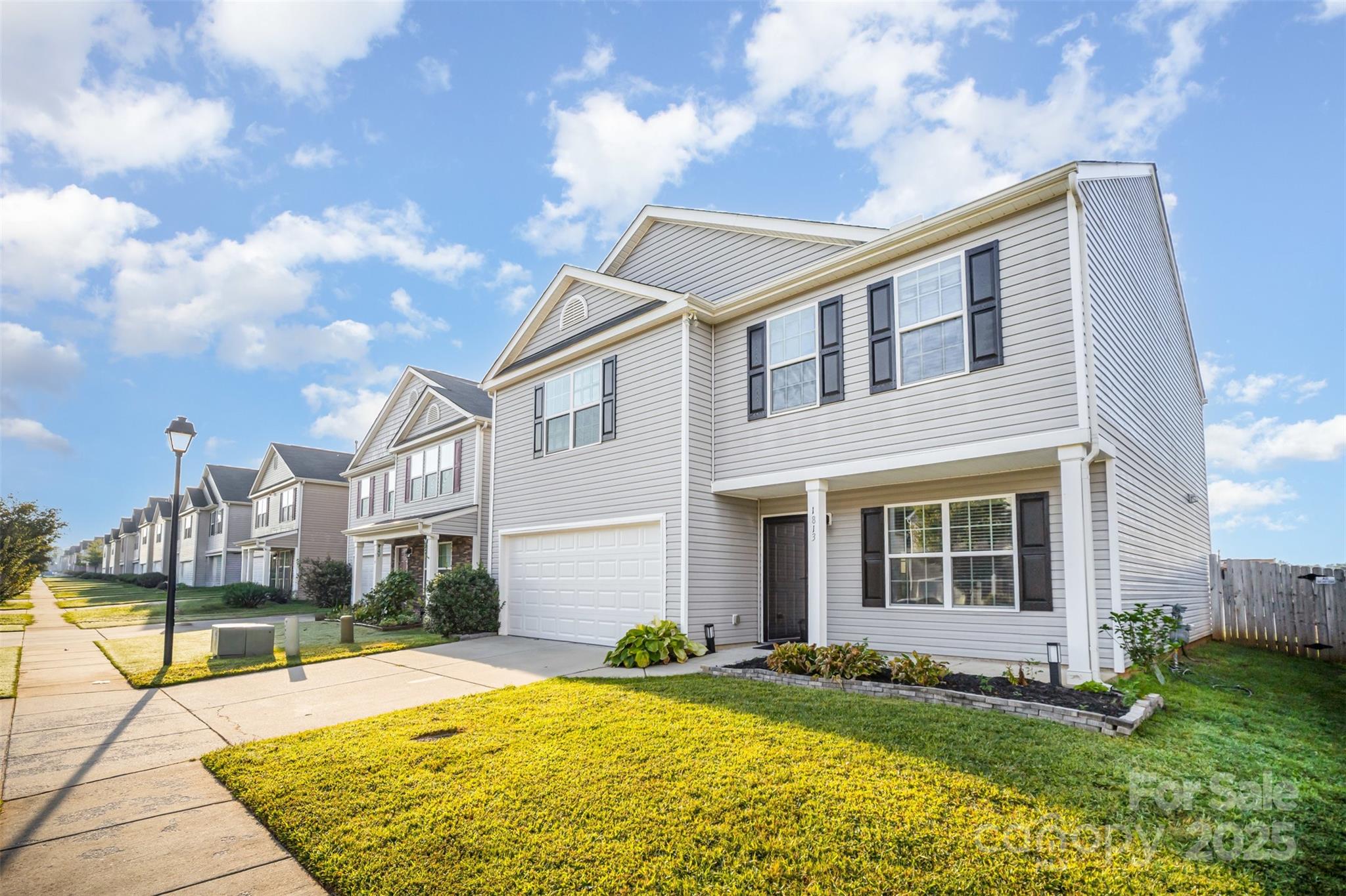 1813 Eastway Drive 293