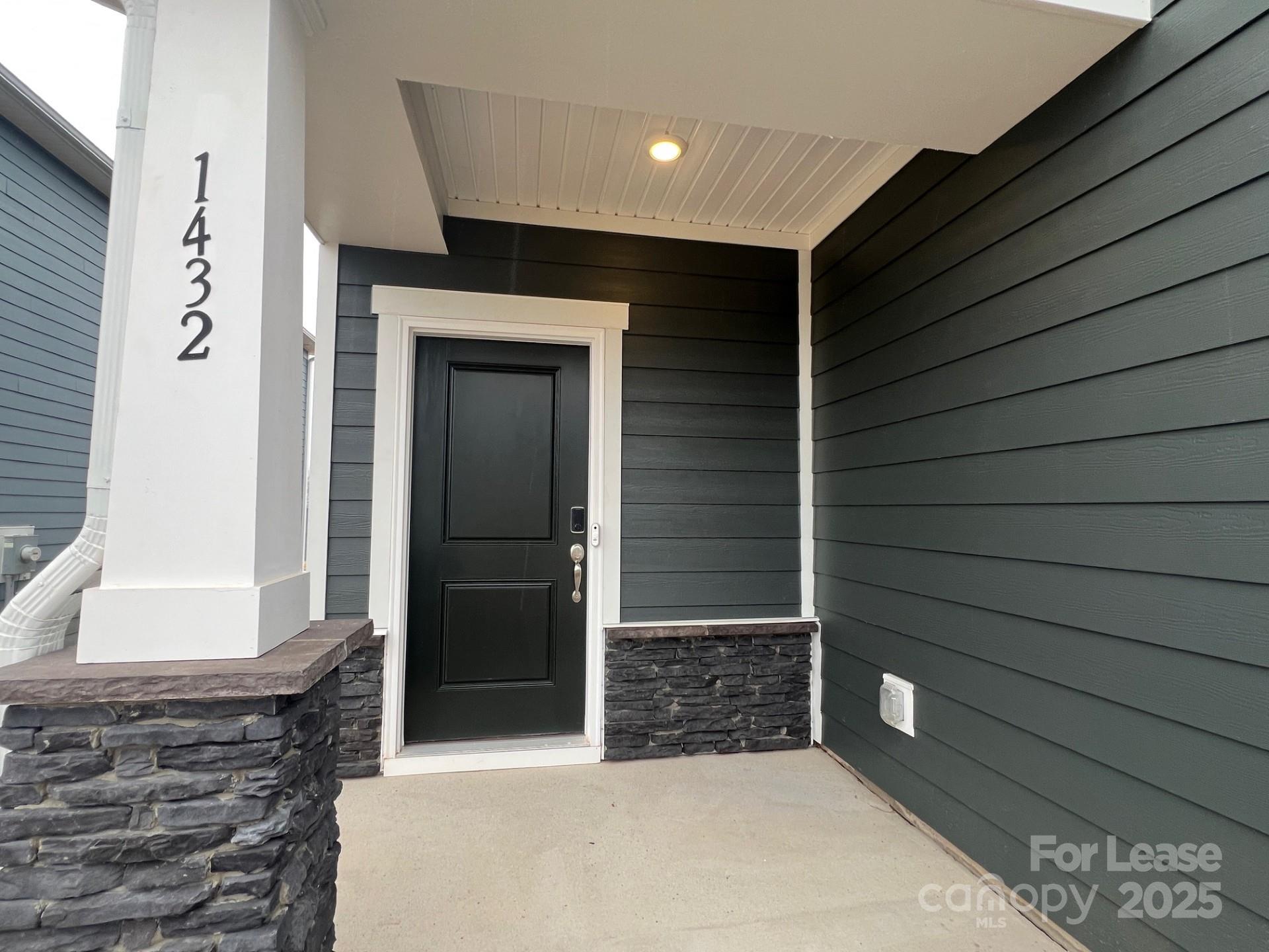 1432 Wildflower Street