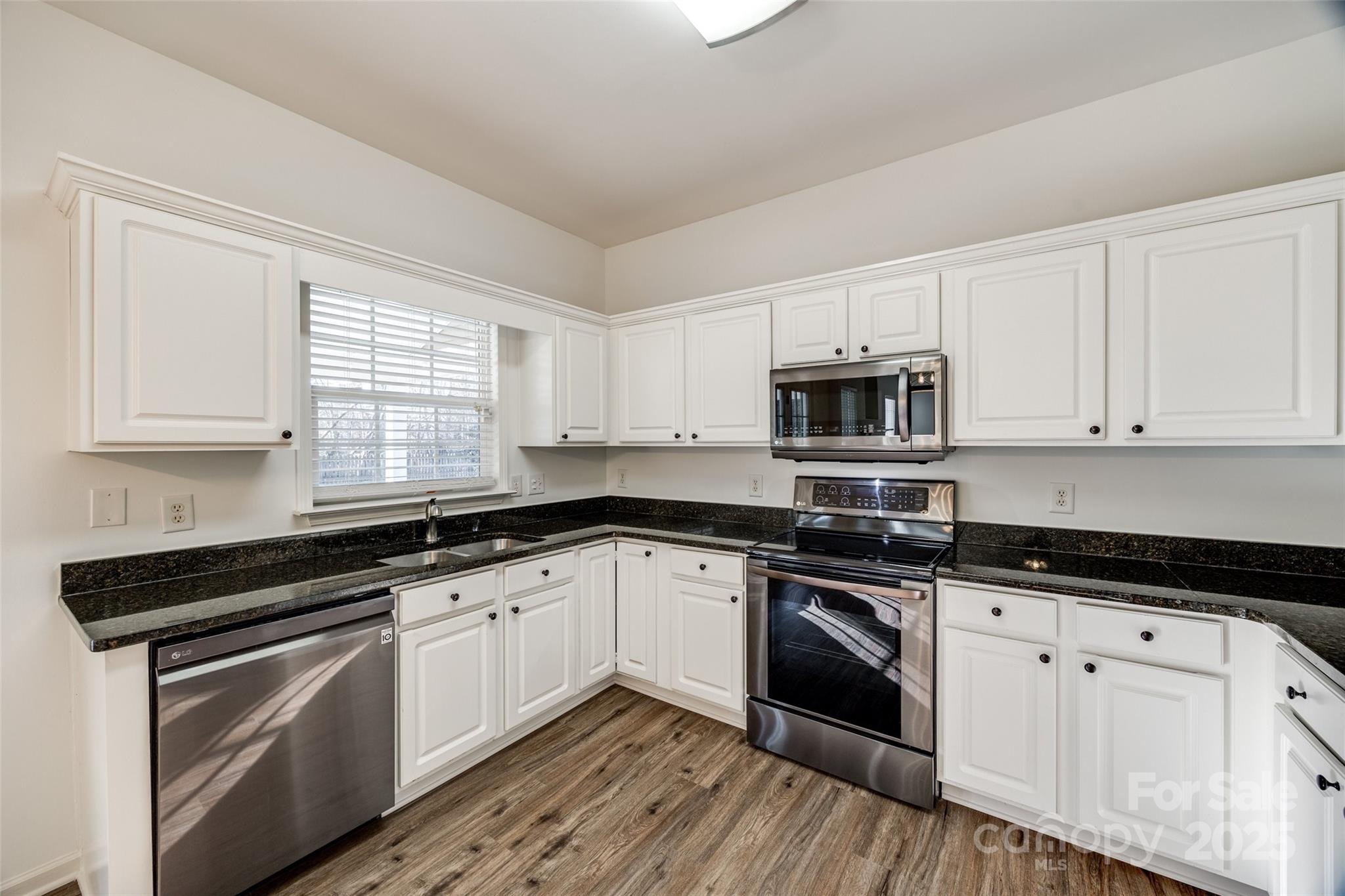 Rocky River Crossing - Residential