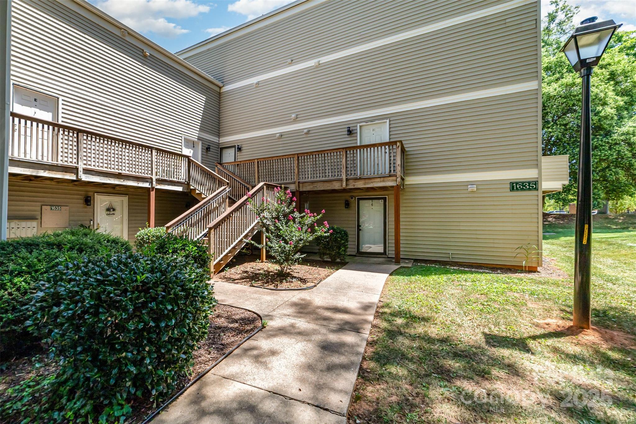 1635 Merry Oaks Road C