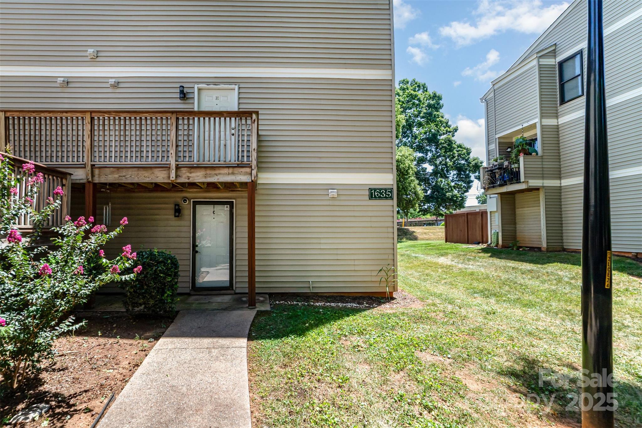 1635 Merry Oaks Road C