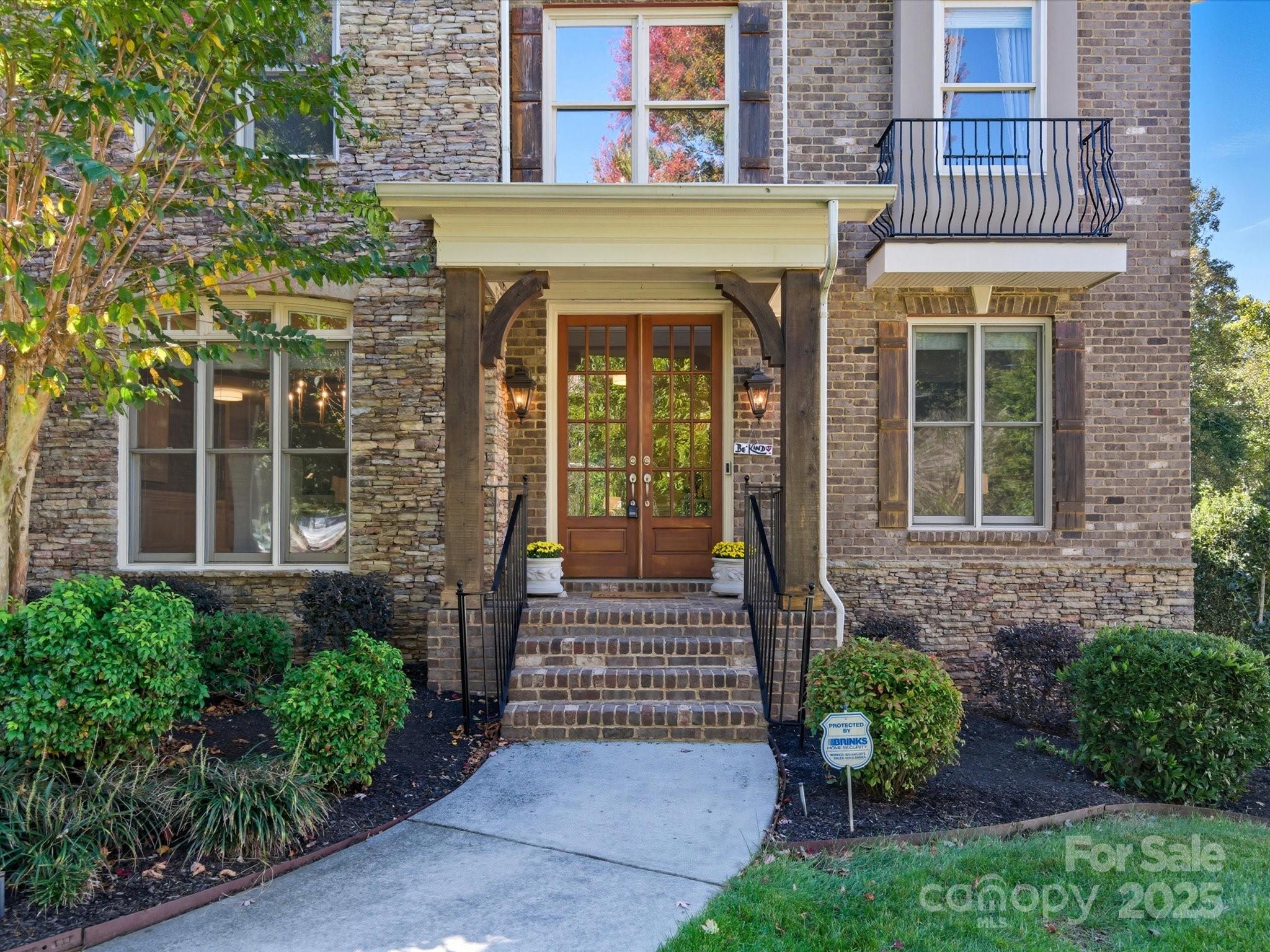1007 Westbury Drive