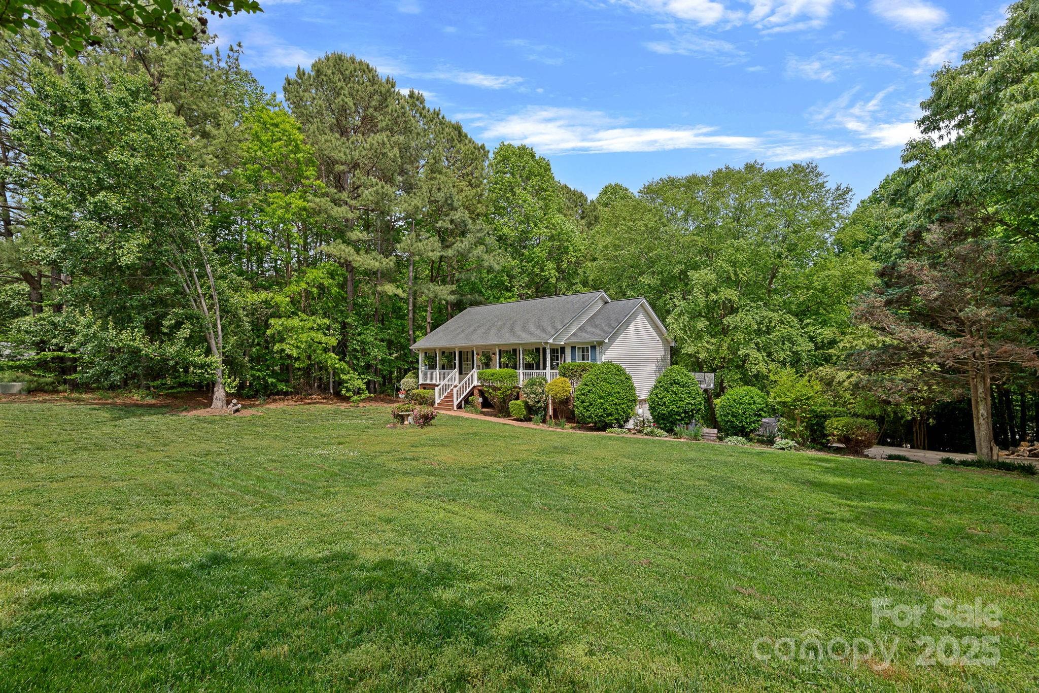 160 Kingfisher Drive