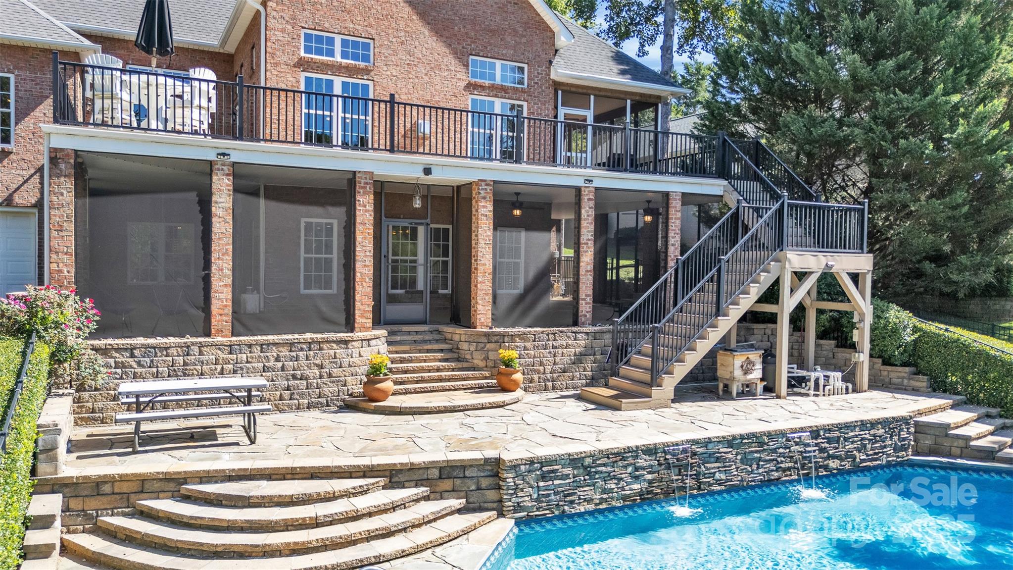 Shoal Creek - Residential