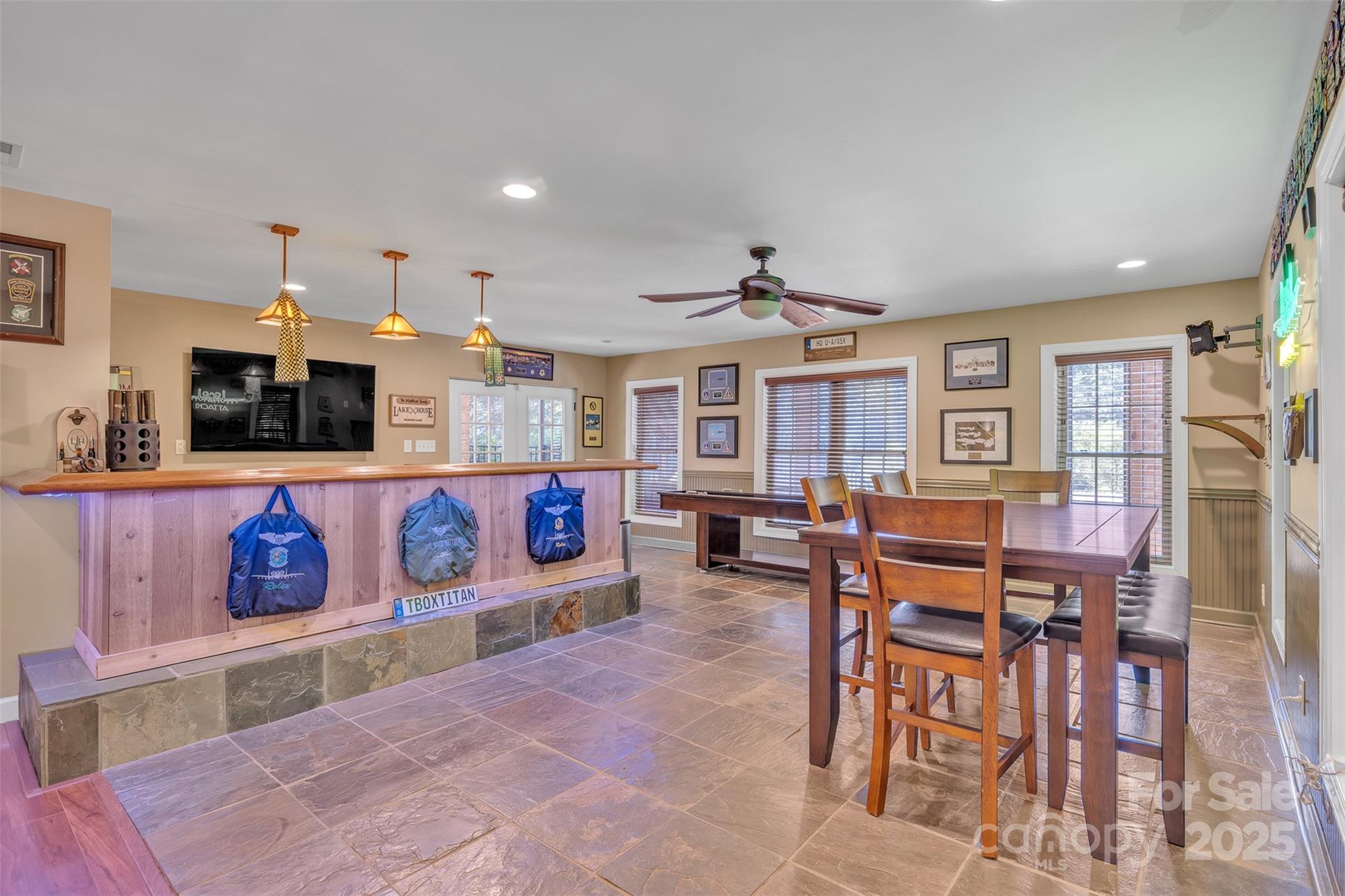 Shoal Creek - Residential