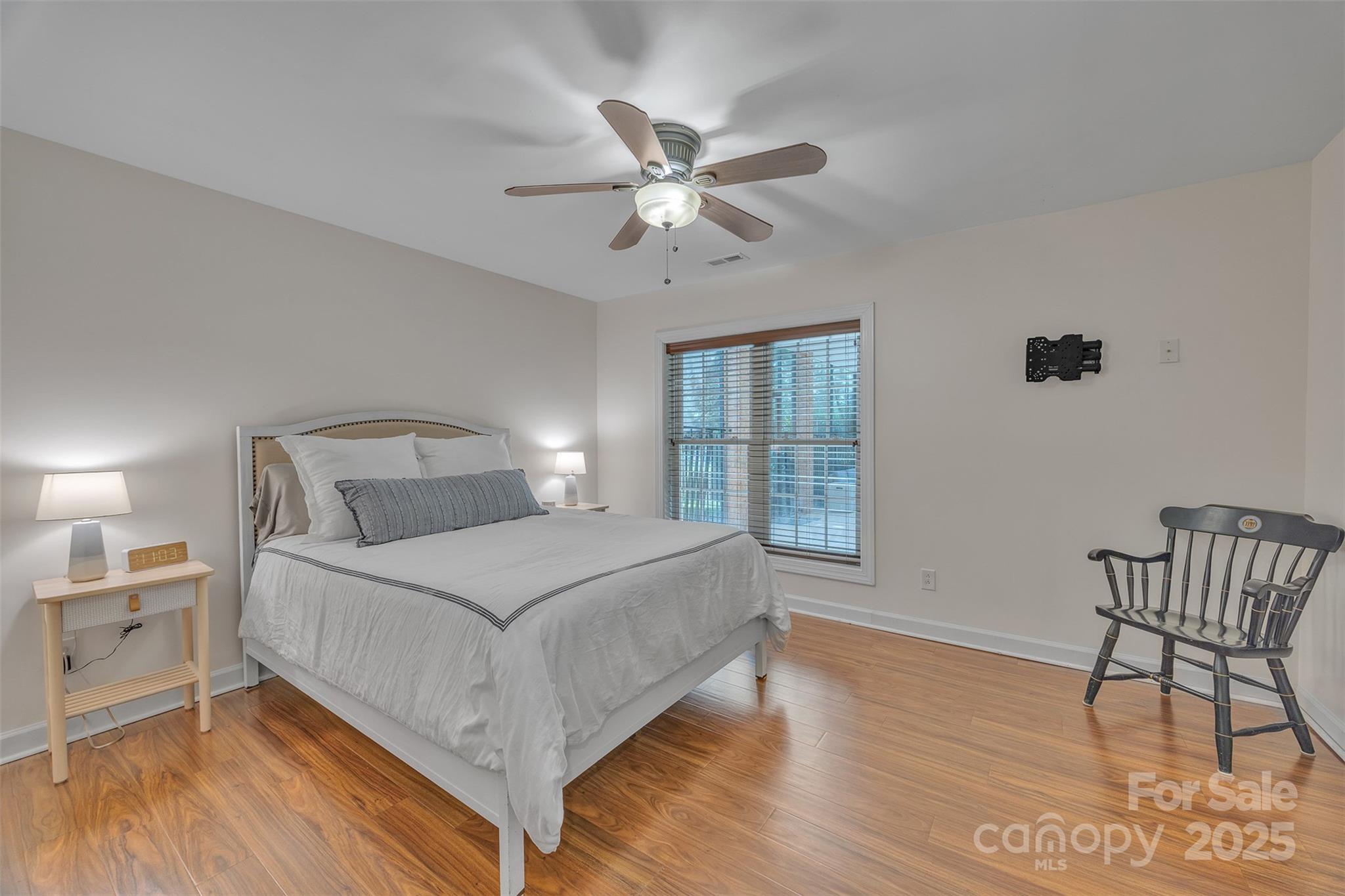 Shoal Creek - Residential