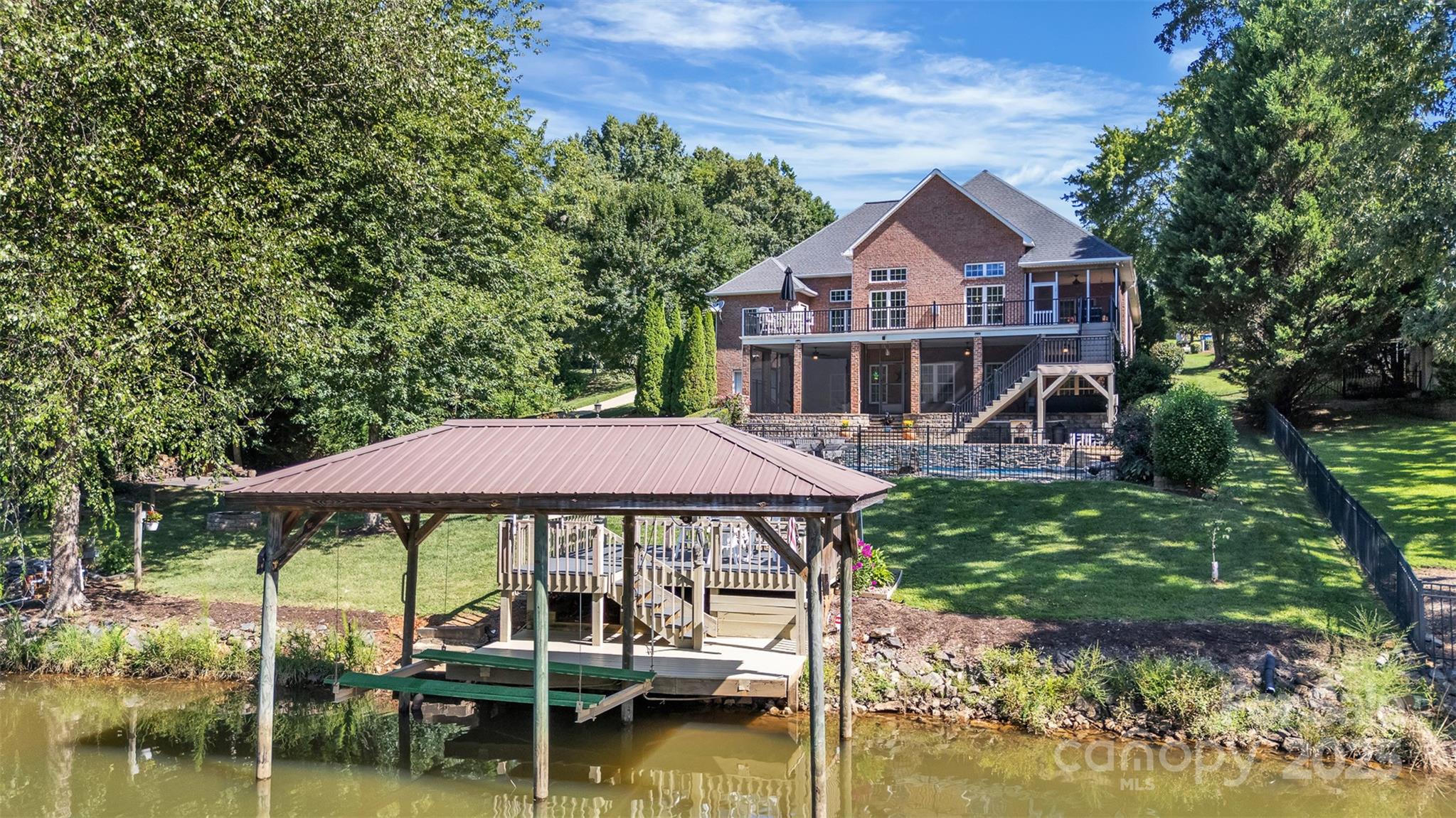 Shoal Creek - Residential