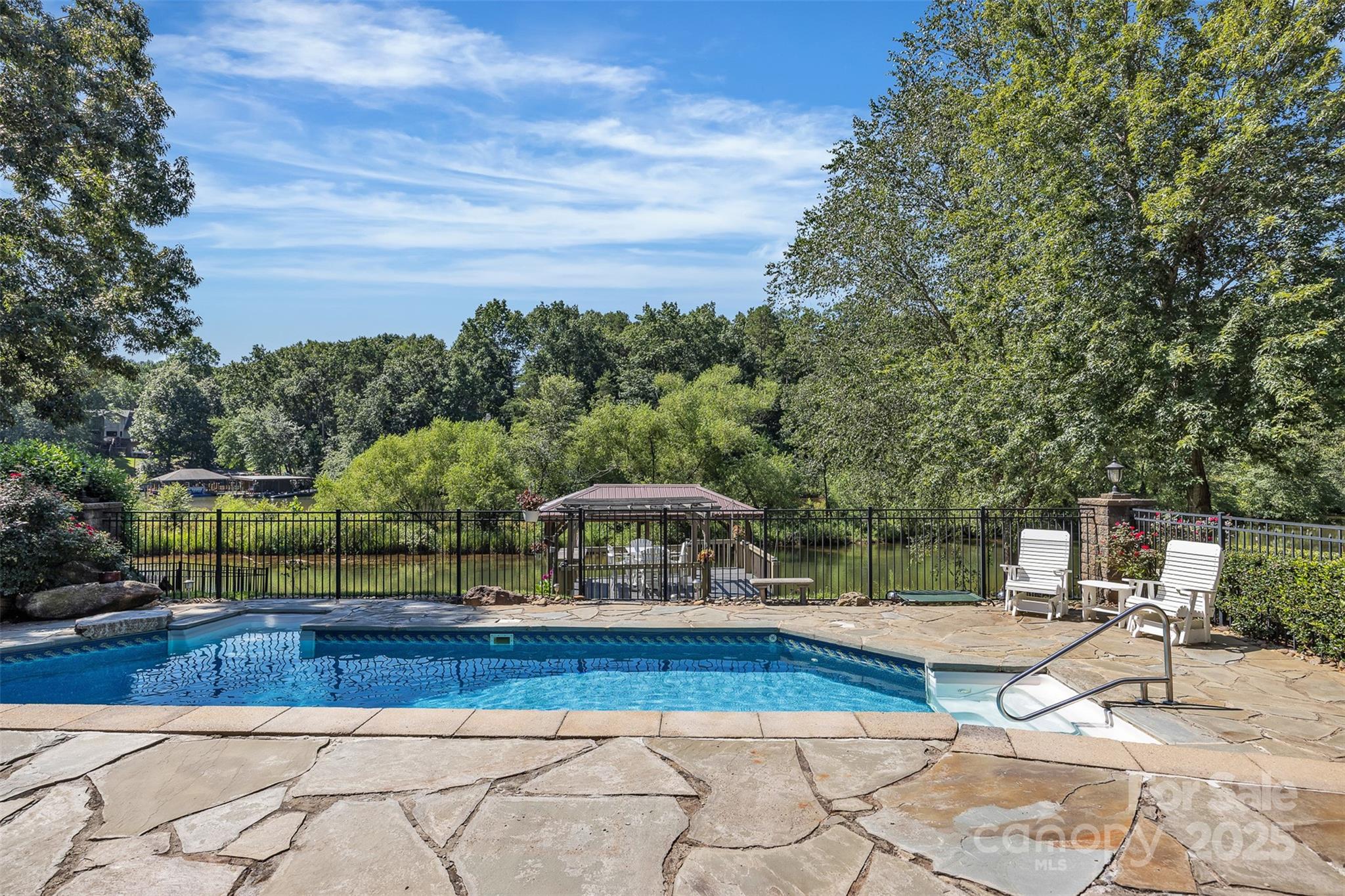 Shoal Creek - Residential