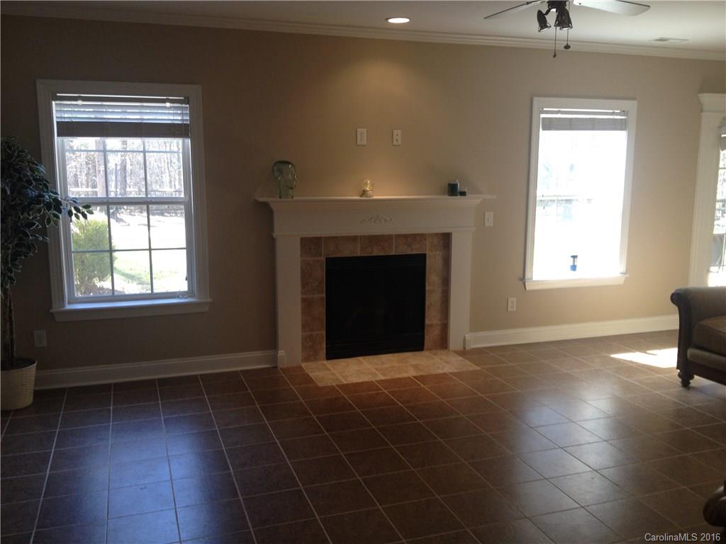 The lakes at Derby Downs - Residential