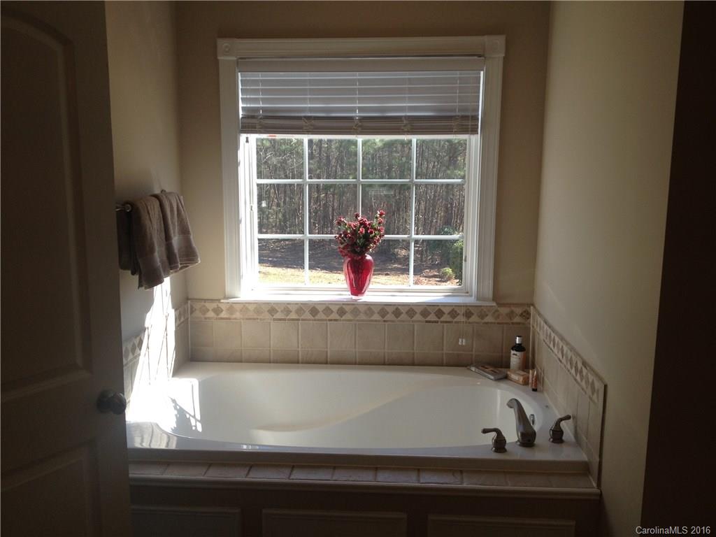 The lakes at Derby Downs - Residential