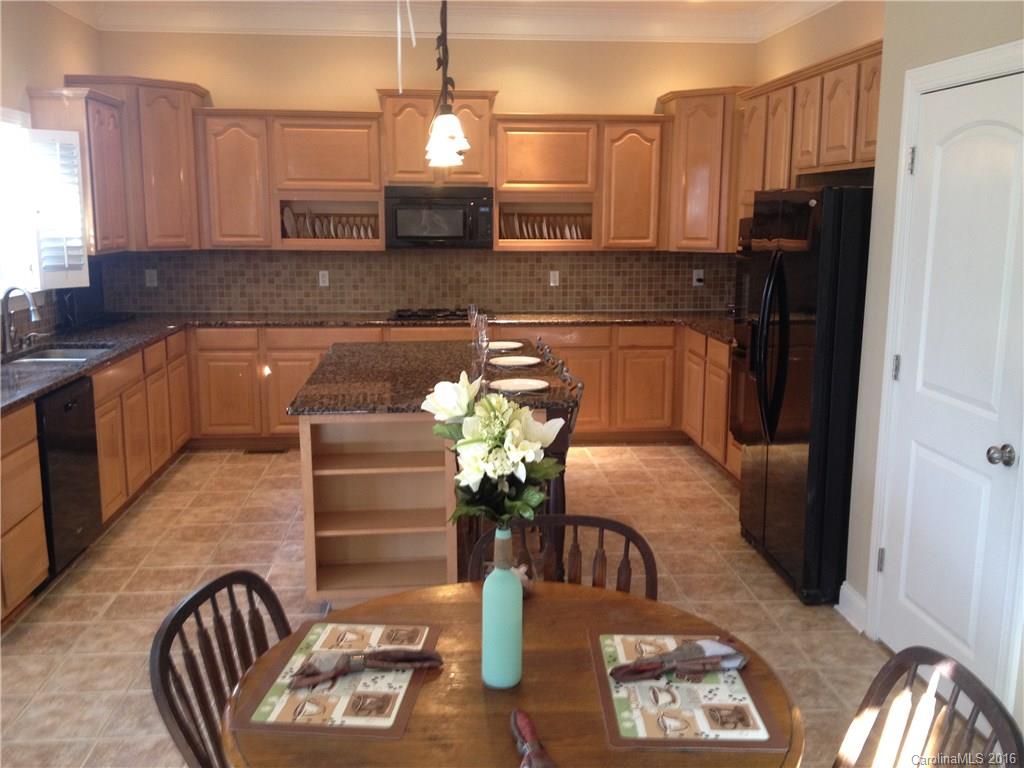 The lakes at Derby Downs - Residential