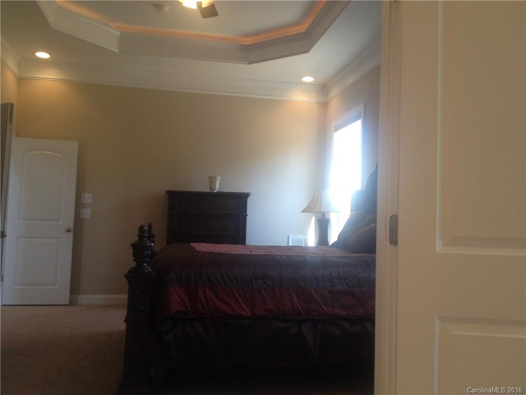 The lakes at Derby Downs - Residential