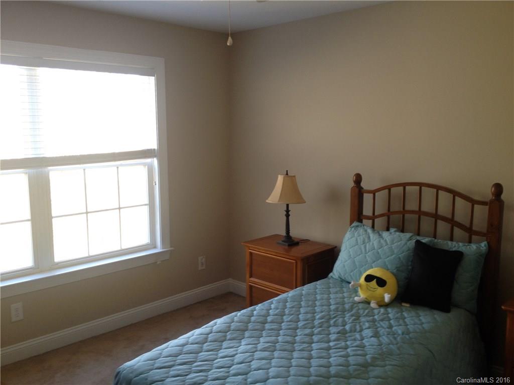 The lakes at Derby Downs - Residential