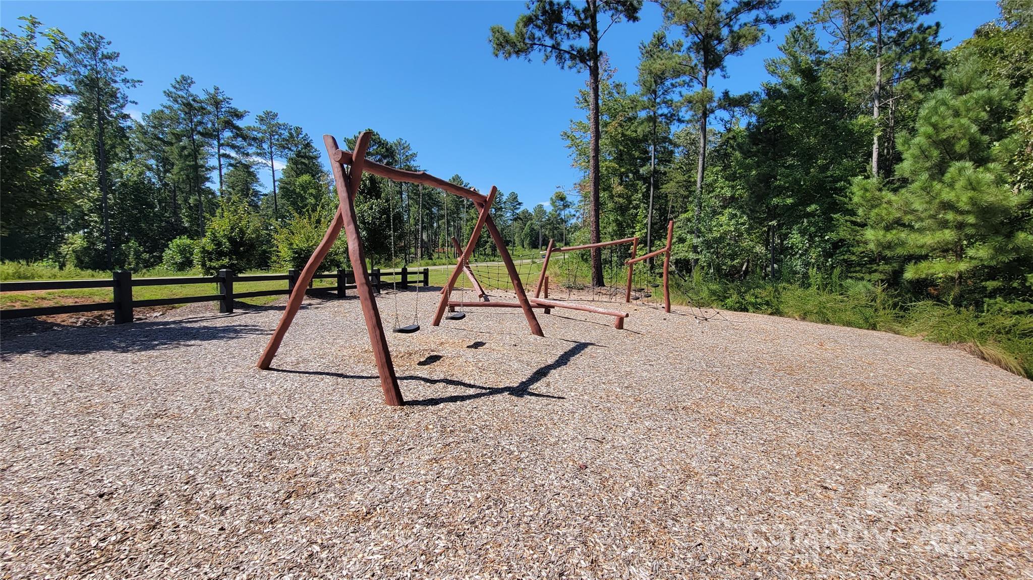 The Waterfront Club - Land