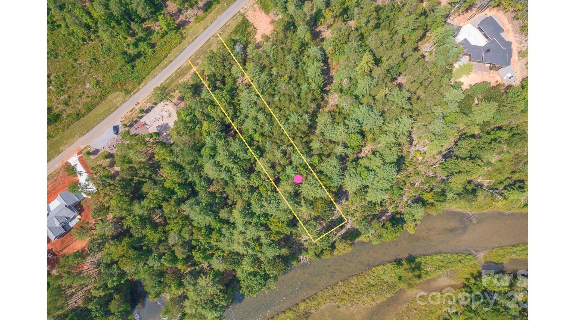 The Waterfront Club - Land