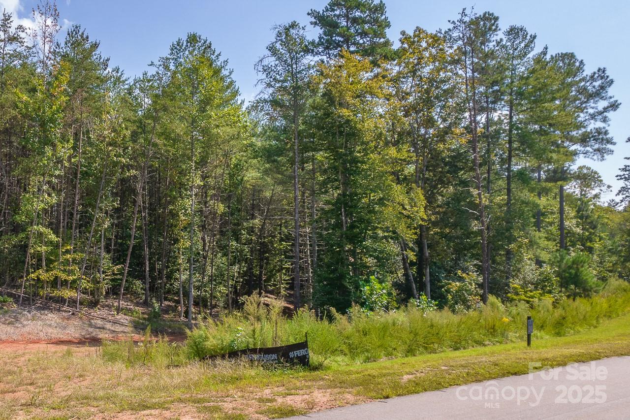 The Waterfront Club - Land