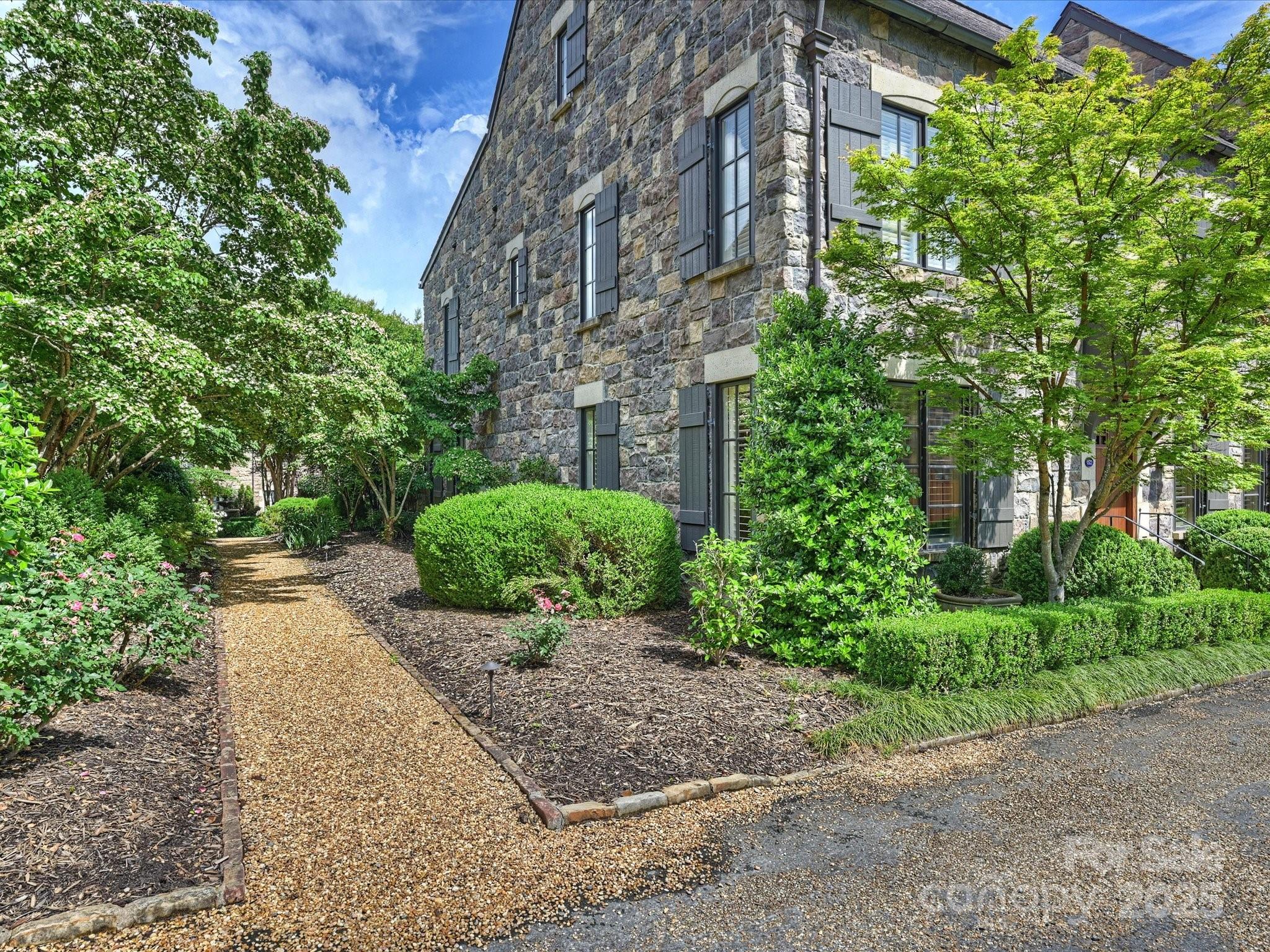 1522 High Street